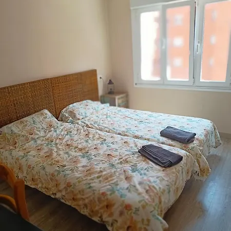 아파트 En Barrio De La Sidra 기욘